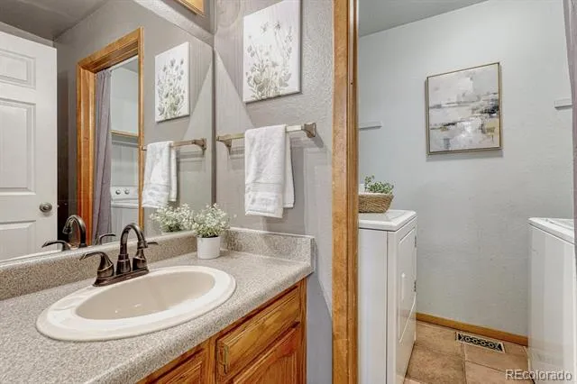 1882 Brookdale Drive Colorado Springs, CO 80918