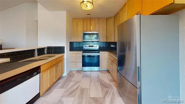 8200 E 8th Avenue #1202 Denver, CO 80230
