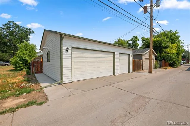 2861 S Lincoln Street Englewood, CO 80113