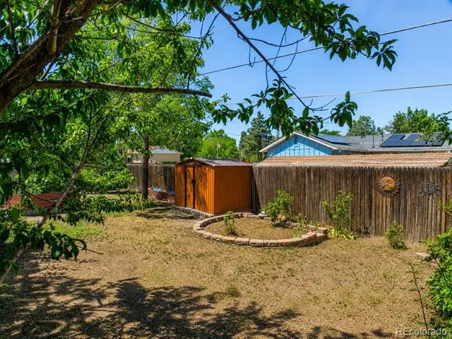 697 S Worchester Street Aurora, CO 80012