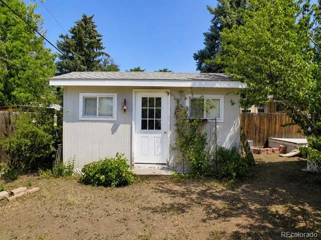 697 S Worchester Street Aurora, CO 80012