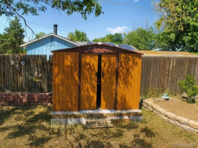 697 S Worchester Street Aurora, CO 80012