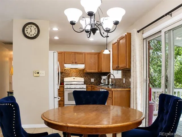 697 S Worchester Street Aurora, CO 80012