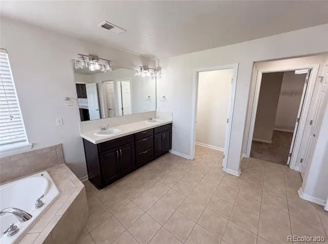 22197 E Easter Circle Aurora, CO 80016