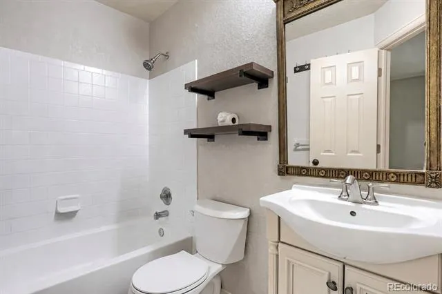 11913 E Kepner Drive Aurora, CO 80012