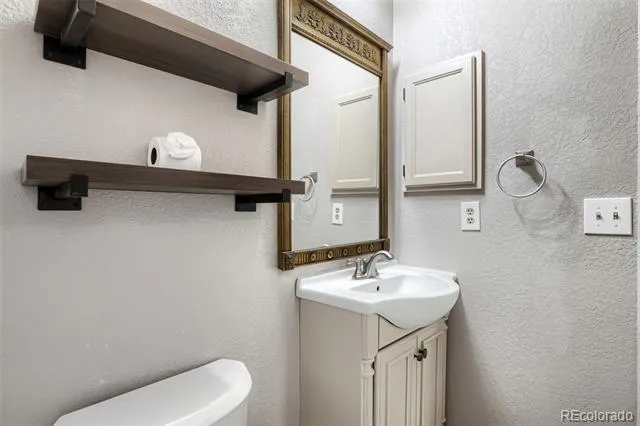 11913 E Kepner Drive Aurora, CO 80012