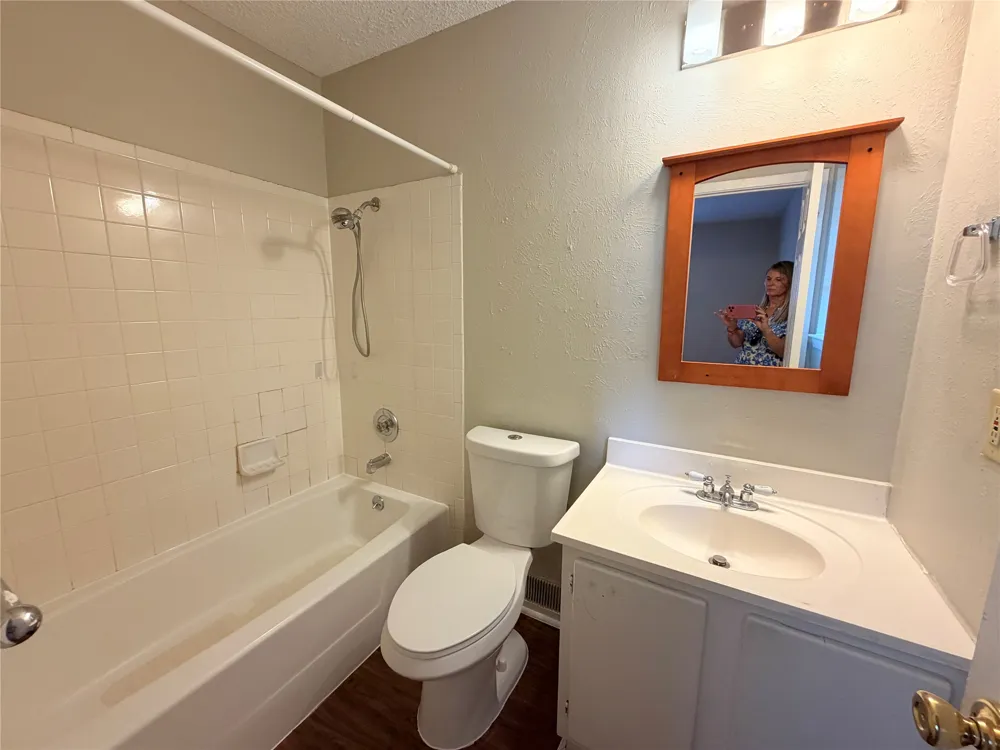 12102 Arrowwood Drive #B Austin, TX 78727