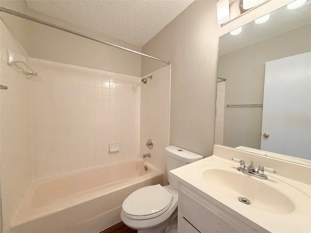 12102 Arrowwood Drive #B Austin, TX 78727