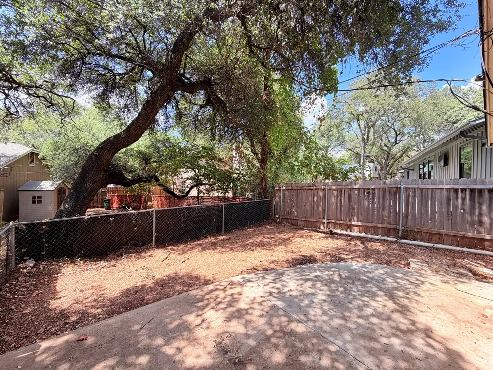 12102 Arrowwood Drive #B Austin, TX 78727