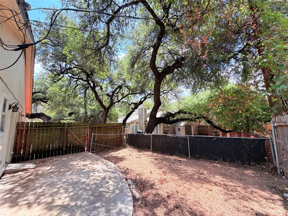 12102 Arrowwood Drive #B Austin, TX 78727