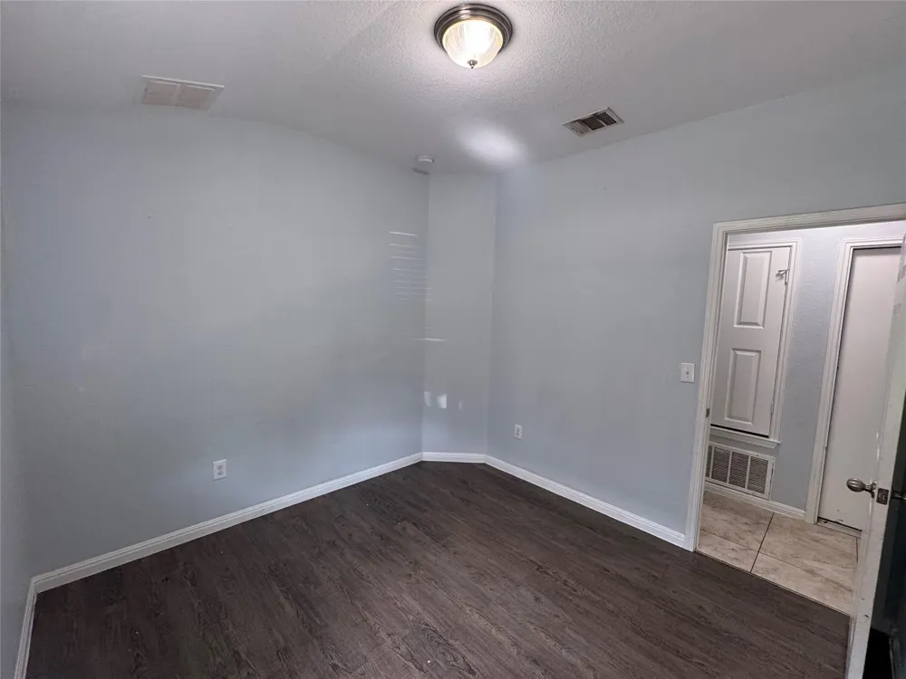1520 Portchester Castle Path Pflugerville, TX 78660