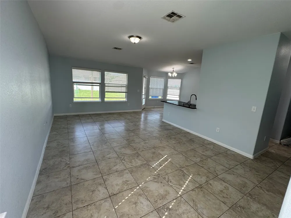 1520 Portchester Castle Path Pflugerville, TX 78660
