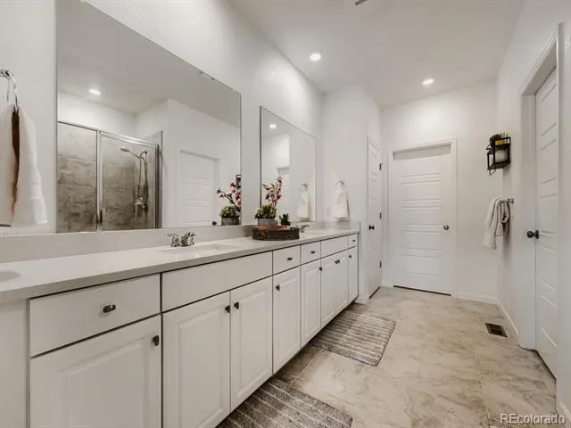 23966 E River Front Drive Aurora, CO 80019
