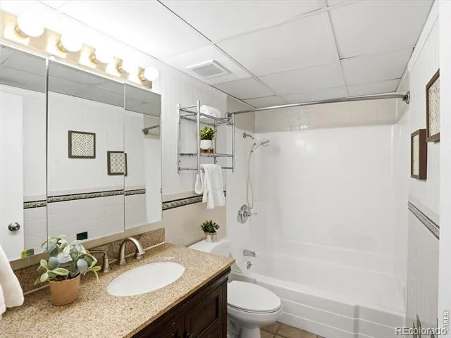 2120 S Vaughn Way ##206F Aurora, CO 80014