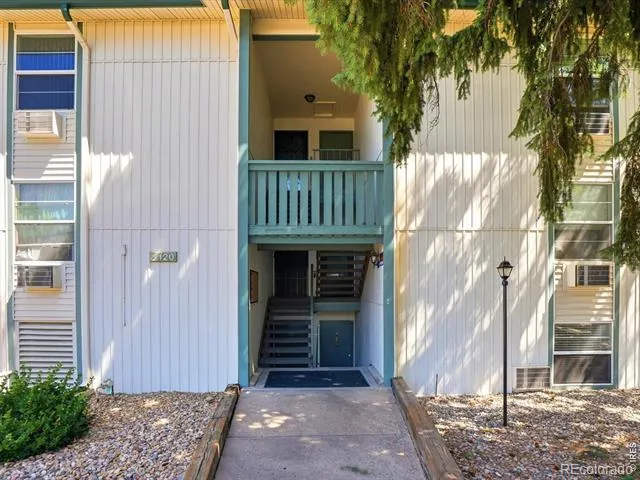 2120 S Vaughn Way ##206F Aurora, CO 80014