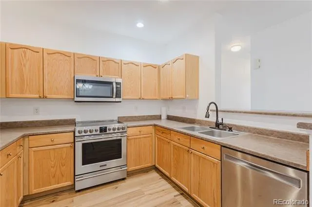 8465 S Holland Way #205 Littleton, CO 80128