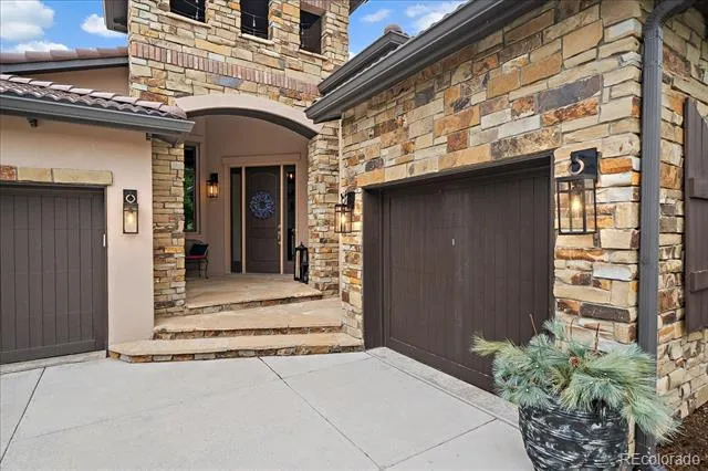 8000 Raphael Lane Littleton, CO 80125