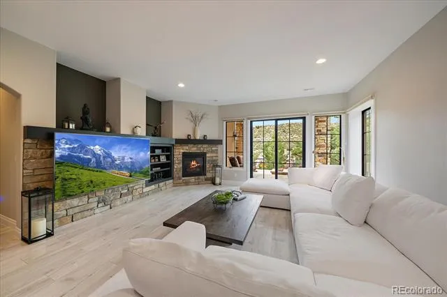 8000 Raphael Lane Littleton, CO 80125
