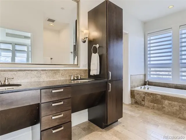 7600 Landmark Way #812 Greenwood Village, CO 80111
