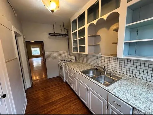 1060 Pennsylvania Street Denver, CO 80203