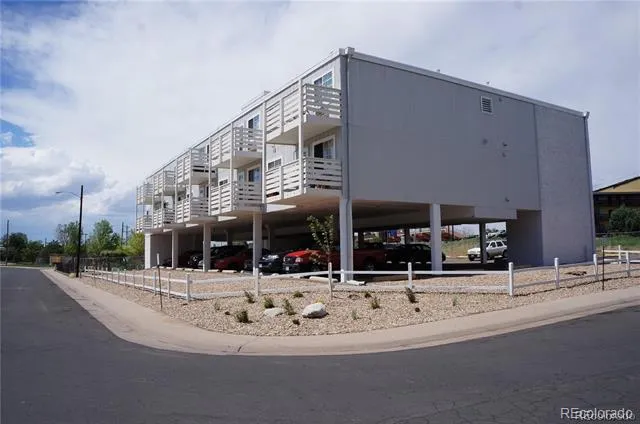 1064 Chambers Court #201 Aurora, CO 80011