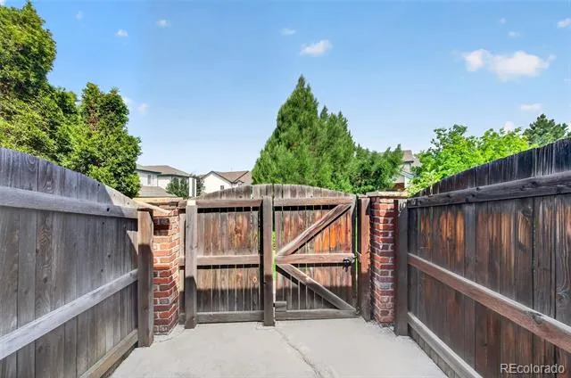 878 S Kalispell Circle #101 Aurora, CO 80017