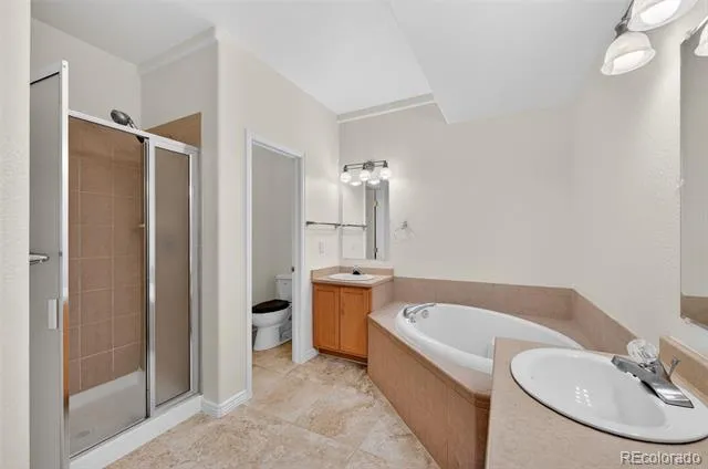 878 S Kalispell Circle #101 Aurora, CO 80017