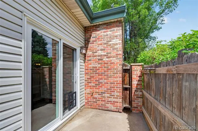 878 S Kalispell Circle #101 Aurora, CO 80017