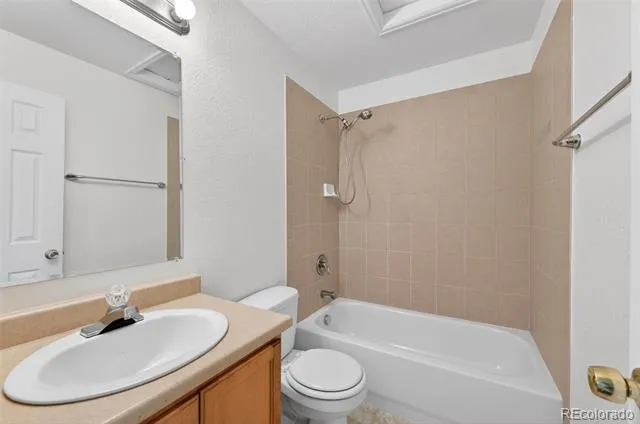 878 S Kalispell Circle #101 Aurora, CO 80017