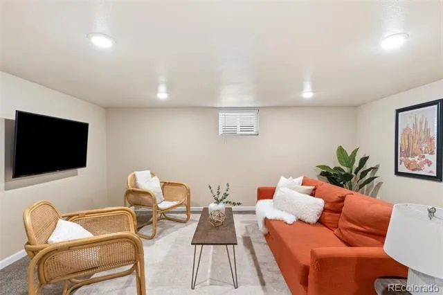 2206 W Uintah Street Colorado Springs, CO 80904