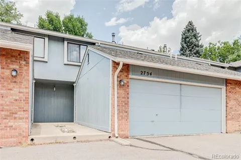 2754 S Lansing Way