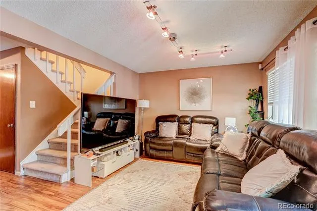 2754 S Lansing Way Aurora, CO 80014