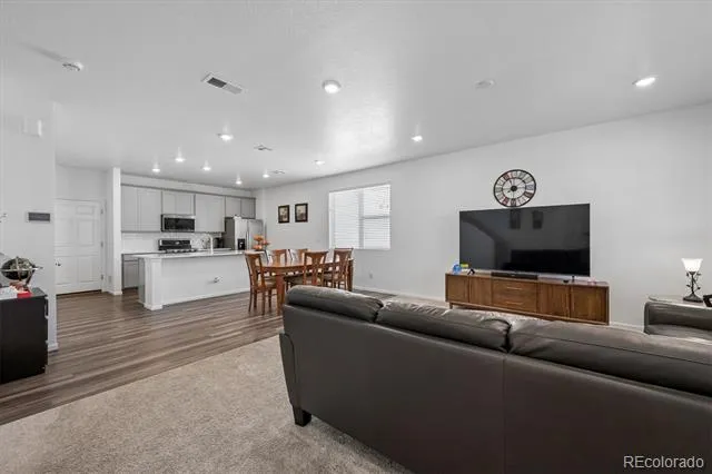21052 E 60th Avenue Aurora, CO 80019