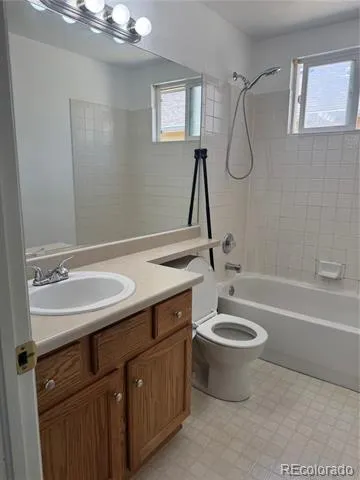 11258 W Progress Avenue Littleton, CO 80127