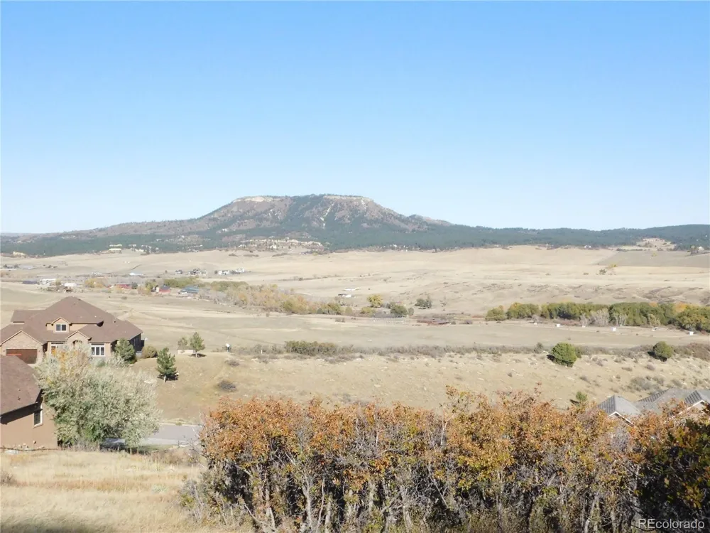 5498 Country Club Drive Larkspur, CO 80118