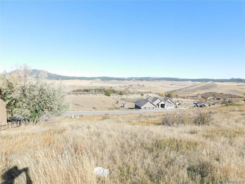 5498 Country Club Drive Larkspur, CO 80118