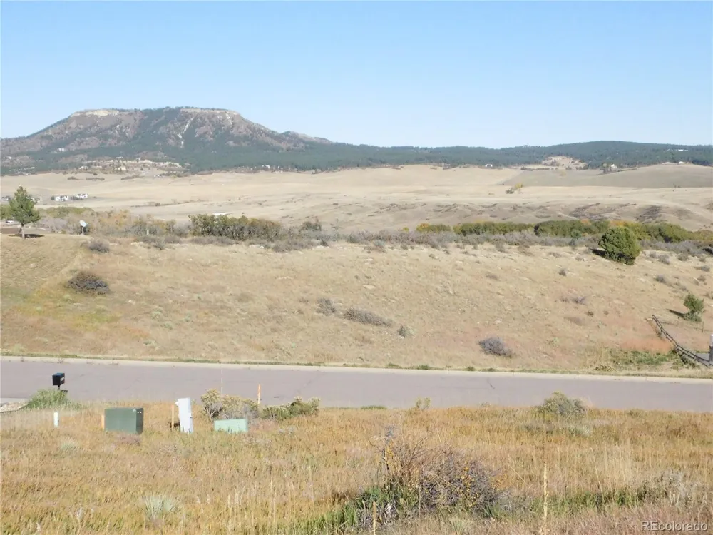 5498 Country Club Drive Larkspur, CO 80118