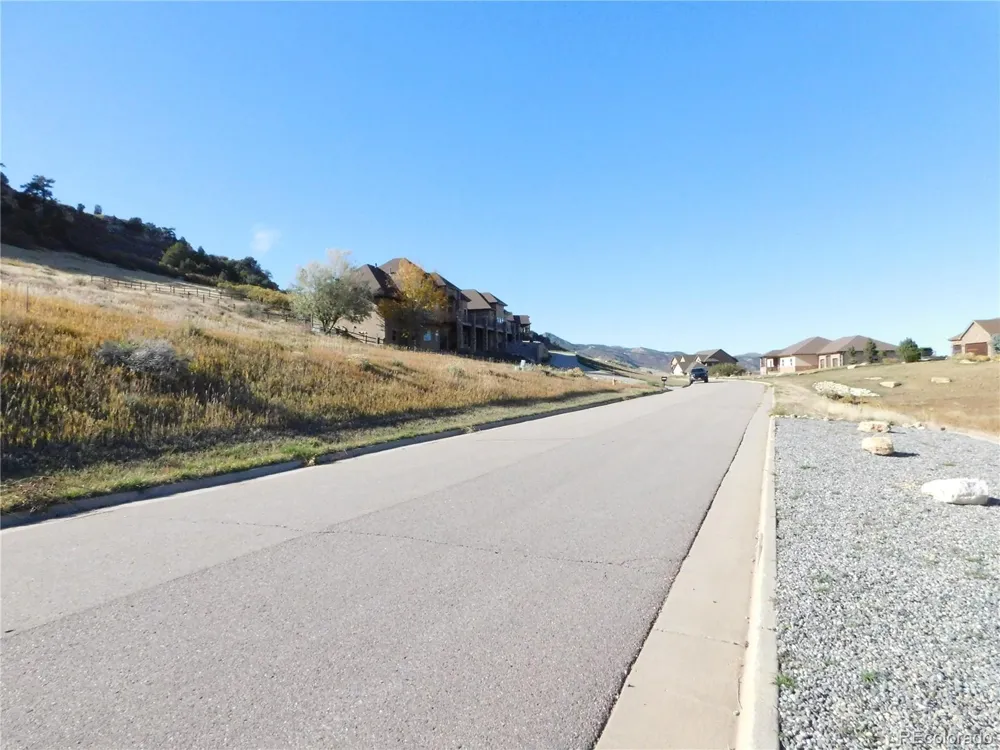 5498 Country Club Drive Larkspur, CO 80118