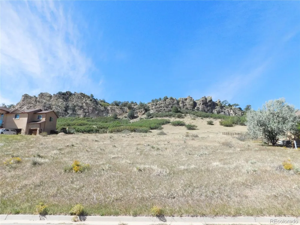 5498 Country Club Drive Larkspur, CO 80118