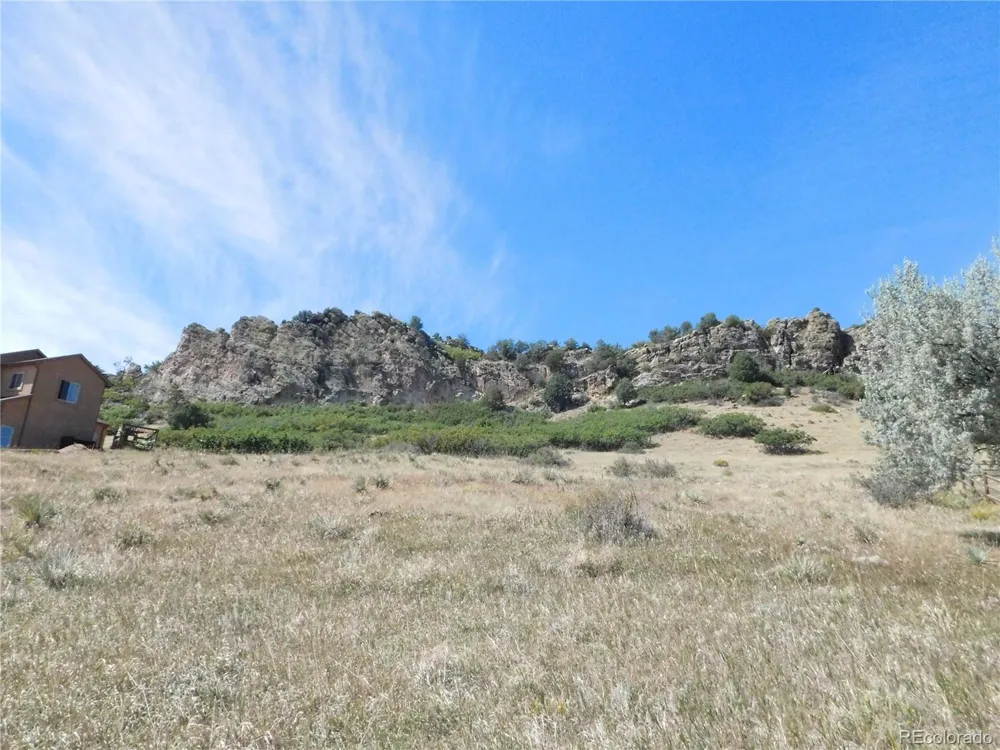 5498 Country Club Drive Larkspur, CO 80118