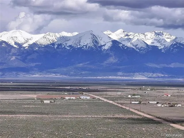 1 Lane 2 Mosca, CO 81146