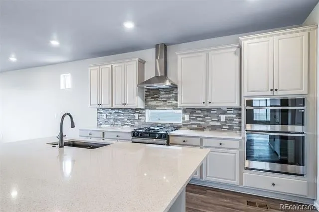 4827 Sicily Court Aurora, CO 80019