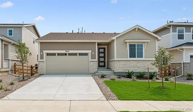 3922 Haleyville Street Aurora, CO 80019