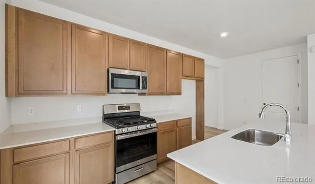 3922 Haleyville Street Aurora, CO 80019