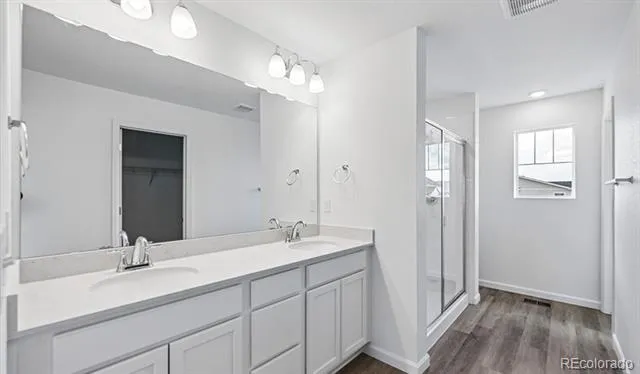 3932 Haleyville Street Aurora, CO 80019