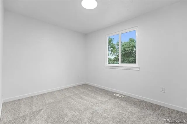 2882 S Mobile Street Aurora, CO 80013