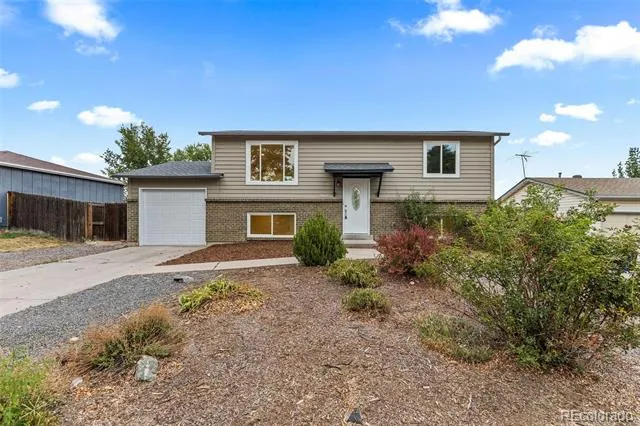 2882 S Mobile Street Aurora, CO 80013