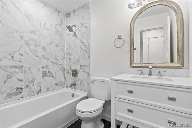 2882 S Mobile Street Aurora, CO 80013