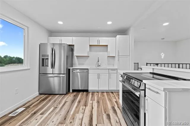 2882 S Mobile Street Aurora, CO 80013