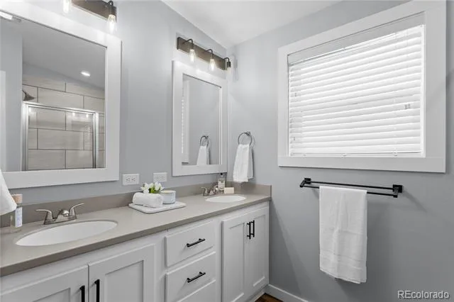 1797 Alton Street Aurora, CO 80010